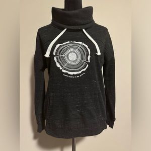 EUC J. America Black & White History in the Groove pullover size medium